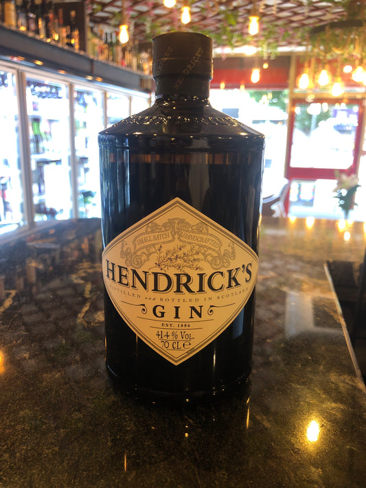 HENDRICK’S GIN (black bottle)