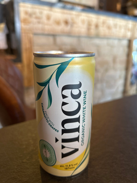 Vinca organic white wine