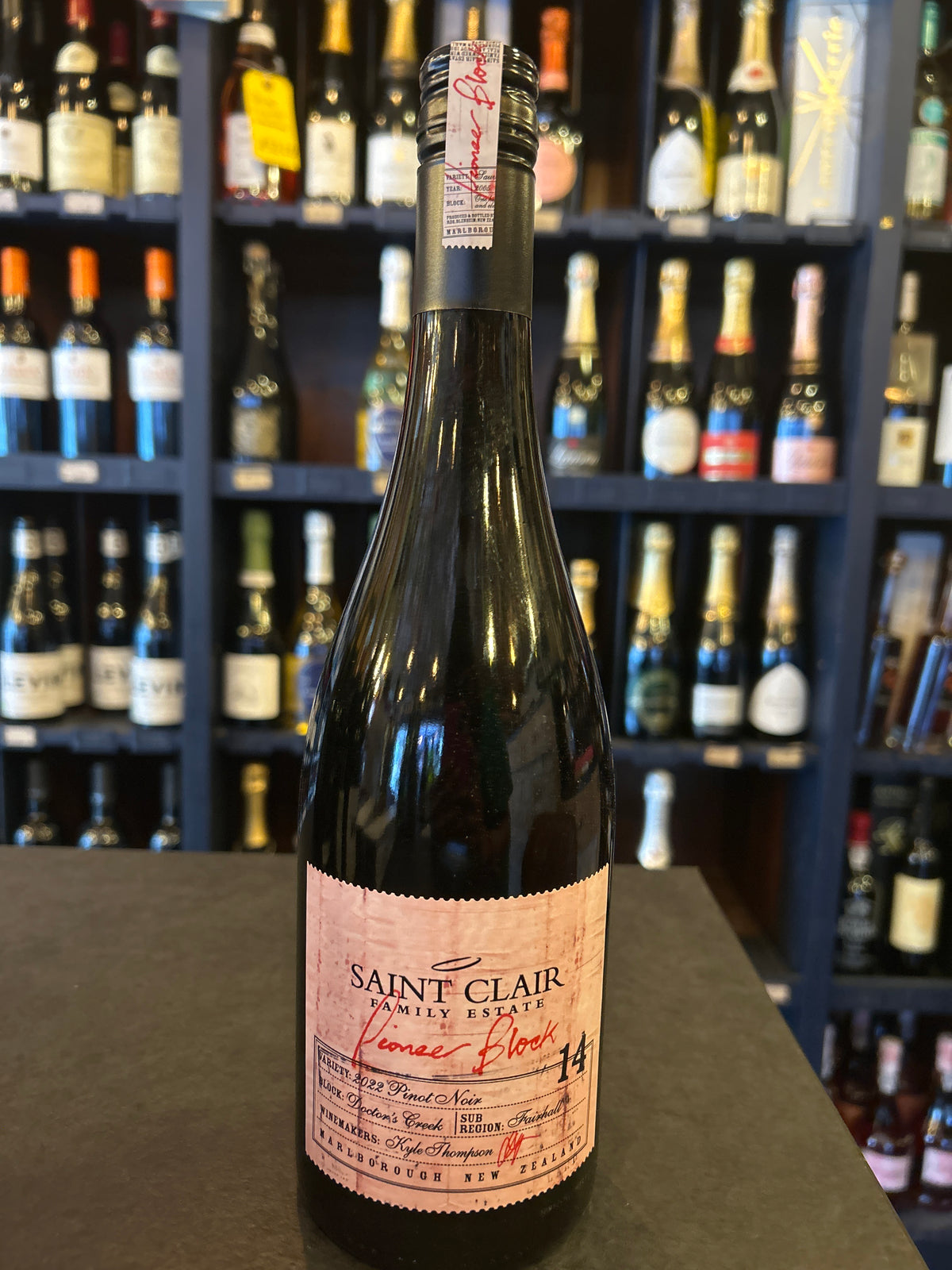 Saint Clair, Pioneer Block 14 'Doctor'S Creek' Marlborough, Pinot Noir 2022
(75cl)